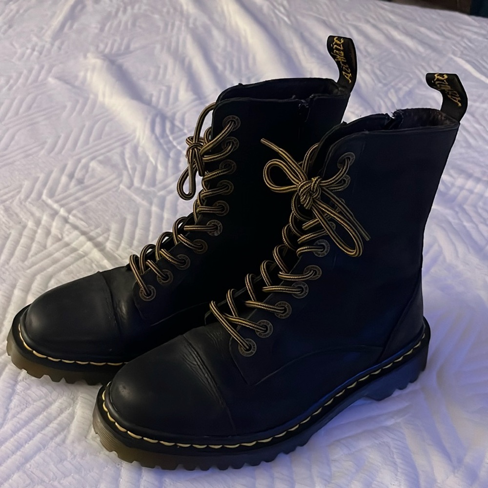 Dr Martens Justyna Combat Boot - US 6